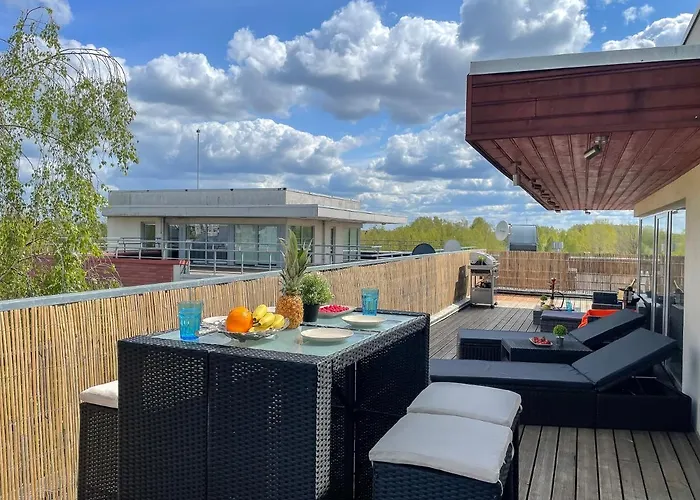 Skyhouse Riga Lux Penthouse & Spa